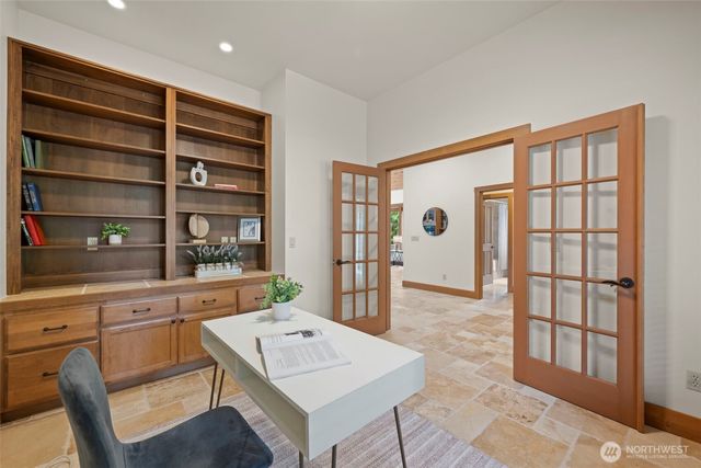 6301 Foxtrail Court NE, Olympia, WA 98516