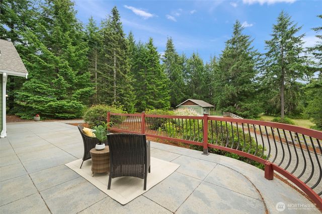 6301 Foxtrail Court NE, Olympia, WA 98516