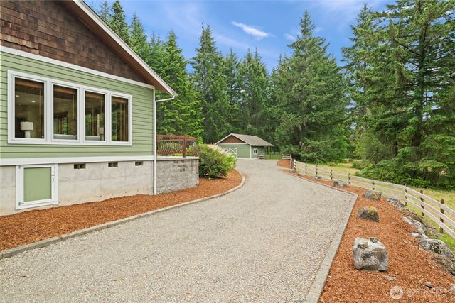 6301 Foxtrail Court NE, Olympia, WA 98516