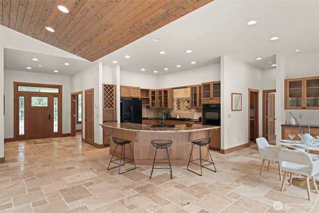 6301 Foxtrail Court NE, Olympia, WA 98516