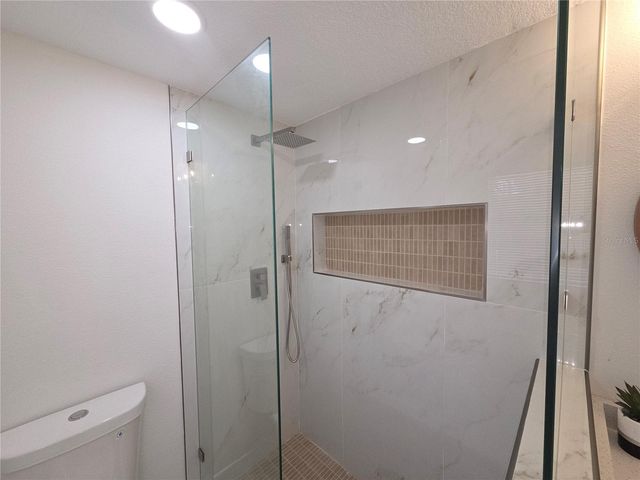1230 KEW CIRCLE, Lakeland, FL 33815