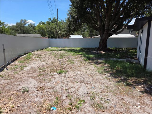 1230 KEW CIRCLE, Lakeland, FL 33815