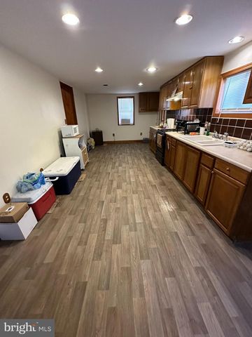 39 YORKE ST, Salem, NJ 08079
