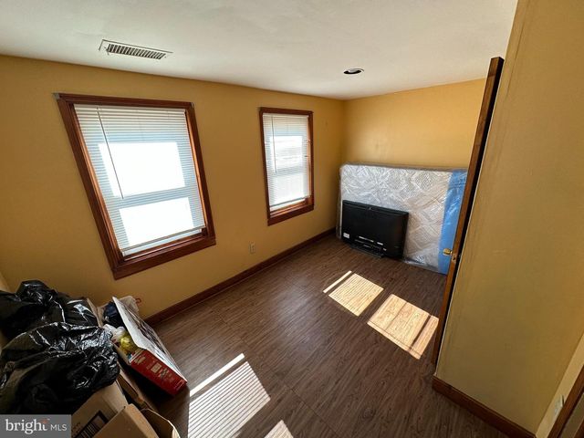 39 YORKE ST, Salem, NJ 08079