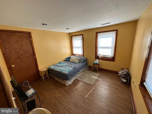 39 YORKE ST, Salem, NJ 08079