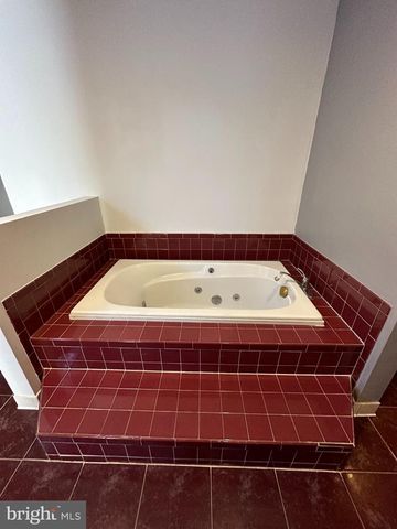 39 YORKE ST, Salem, NJ 08079