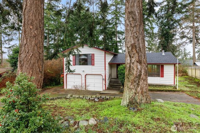 2681 Olympic Drive, Oak Harbor, WA 98277
