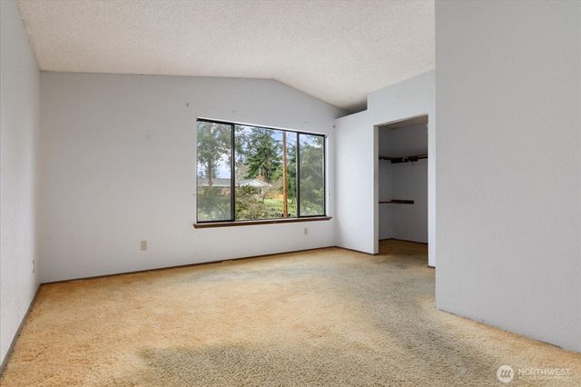 2681 Olympic Drive, Oak Harbor, WA 98277