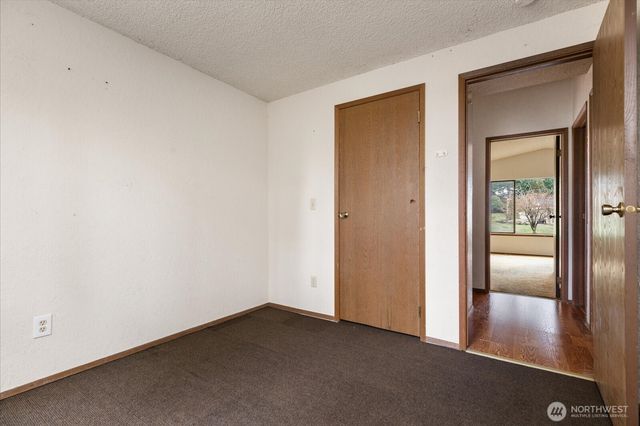 2681 Olympic Drive, Oak Harbor, WA 98277