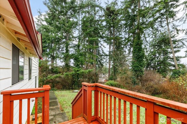 2681 Olympic Drive, Oak Harbor, WA 98277