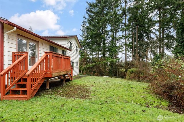 2681 Olympic Drive, Oak Harbor, WA 98277