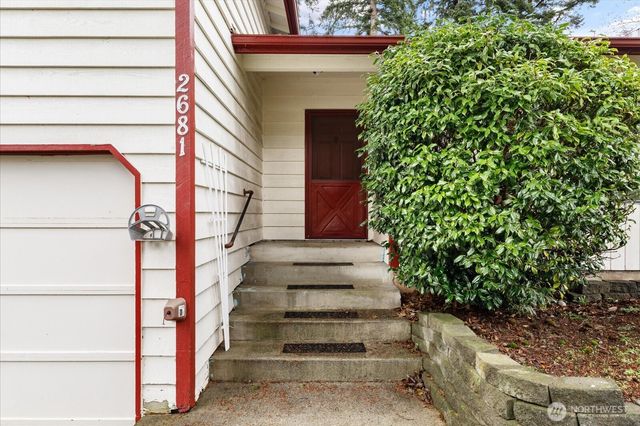 2681 Olympic Drive, Oak Harbor, WA 98277