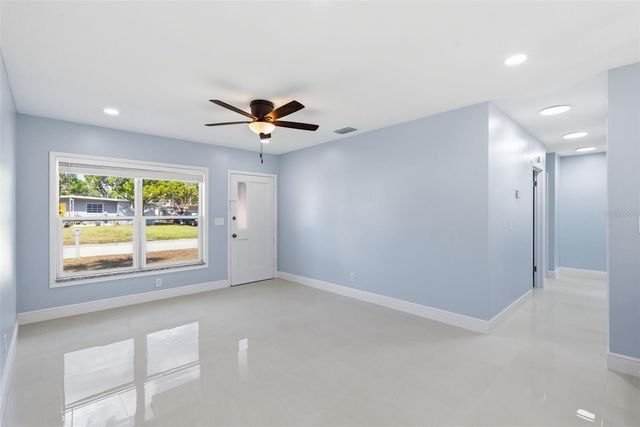 112 FLORAL DRIVE, Tampa, FL 33613