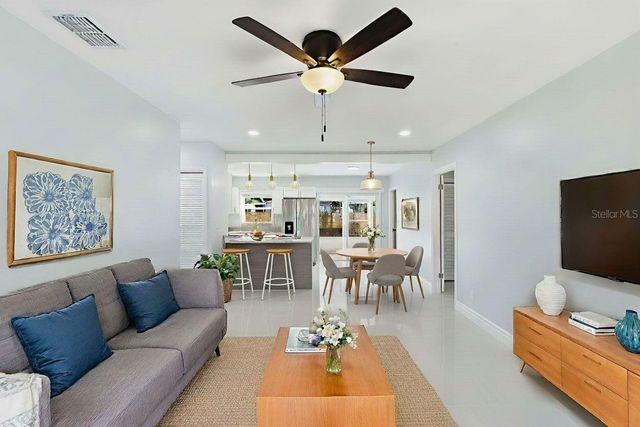 112 FLORAL DRIVE, Tampa, FL 33613