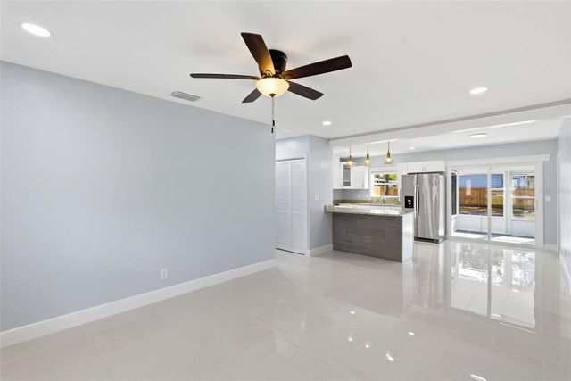 112 FLORAL DRIVE, Tampa, FL 33613