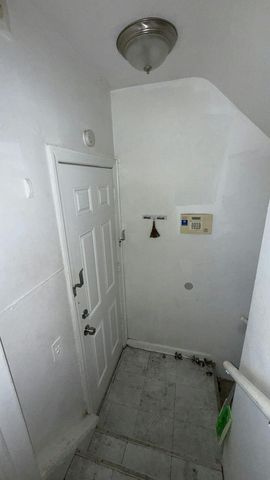 15375 Asbury Park, Detroit City, MI 48227