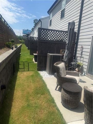 5542 Plain Field Lane, Lilburn, GA 30047
