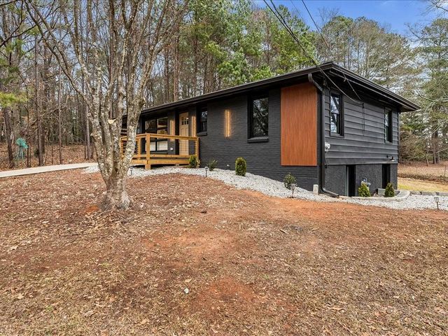 5075 S Cobb School Road, Mableton, GA 30126