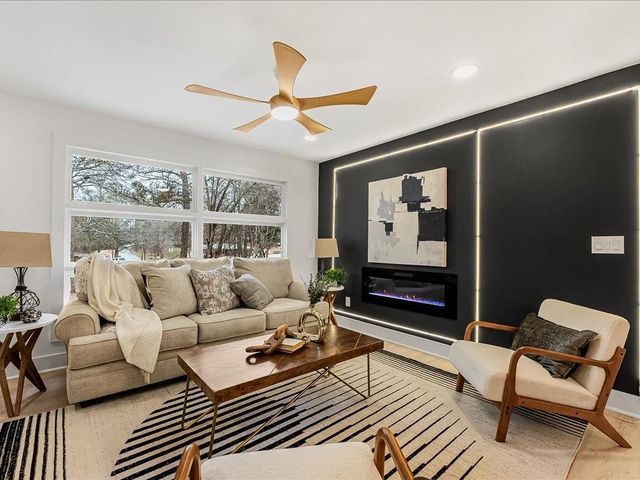 5075 S Cobb School Road, Mableton, GA 30126