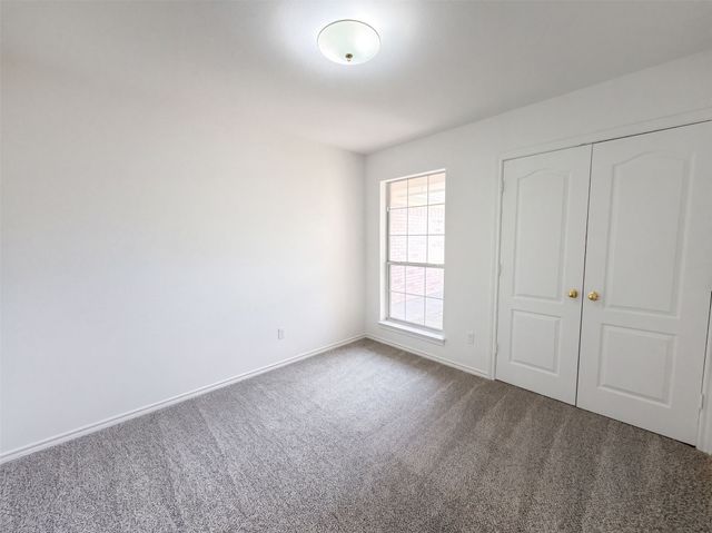 208 Comanche Trail, Alvarado, TX 76009