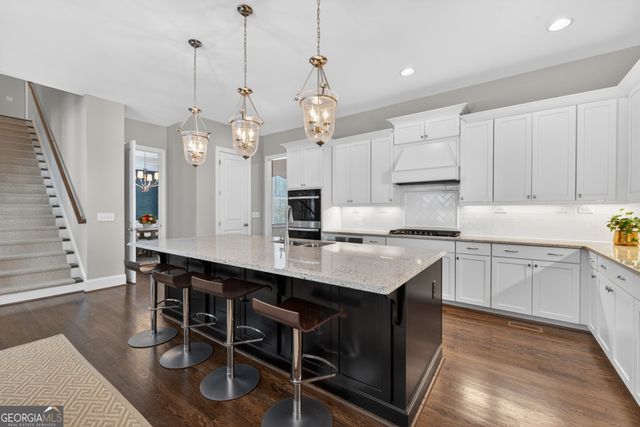 3156 Shadow Creek, Roswell, GA 30075