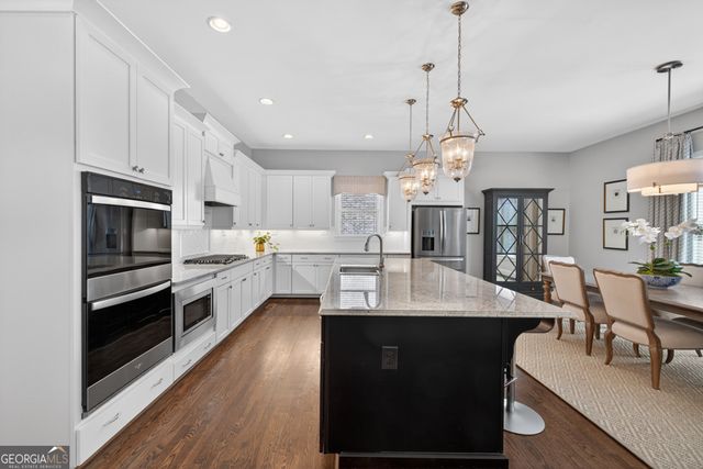 3156 Shadow Creek, Roswell, GA 30075