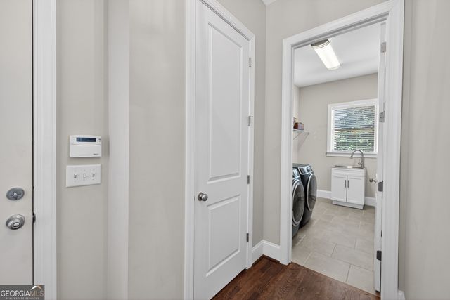 3156 Shadow Creek, Roswell, GA 30075