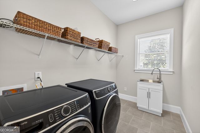 3156 Shadow Creek, Roswell, GA 30075