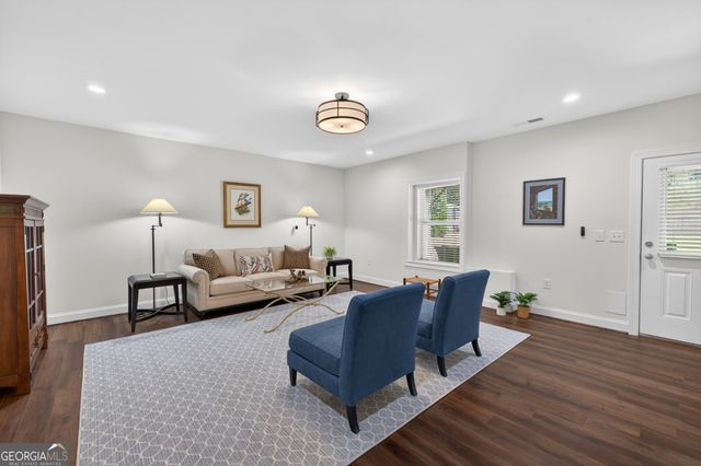 3156 Shadow Creek, Roswell, GA 30075