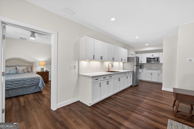 3156 Shadow Creek, Roswell, GA 30075