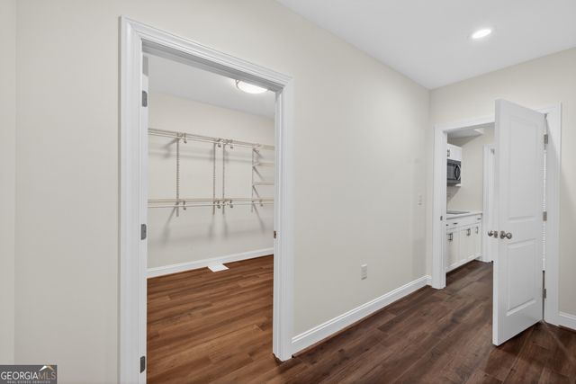 3156 Shadow Creek, Roswell, GA 30075