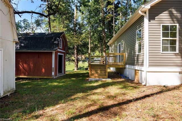 105 Trexler Avenue, Thomasville, NC 27360