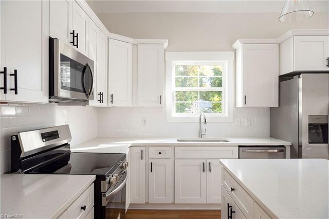 105 Trexler Avenue, Thomasville, NC 27360