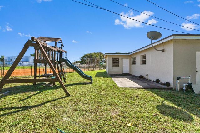 2991 SW 8th Street, Fort Lauderdale, FL 33312