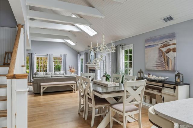 5 Juniper Lane, Southampton, NY 11968