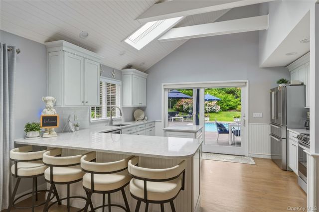 5 Juniper Lane, Southampton, NY 11968