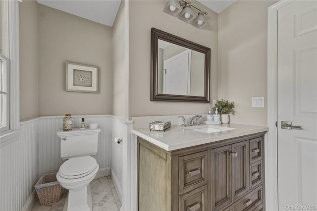 5 Juniper Lane, Southampton, NY 11968