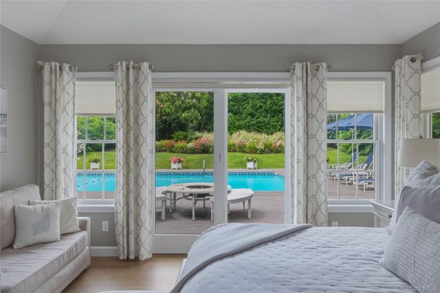 5 Juniper Lane, Southampton, NY 11968