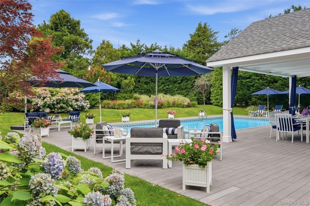 5 Juniper Lane, Southampton, NY 11968