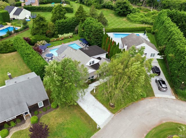 5 Juniper Lane, Southampton, NY 11968