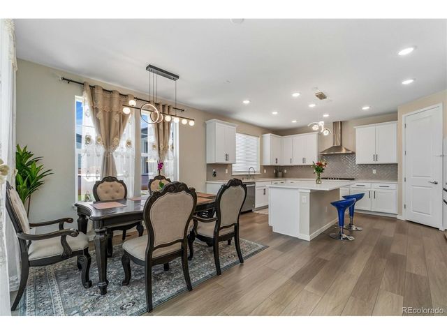 23933 E 39th Ave, Aurora, CO 80019