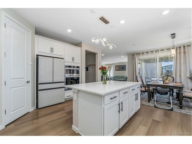 23933 E 39th Ave, Aurora, CO 80019