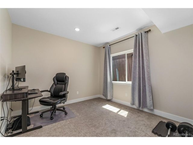 23933 E 39th Ave, Aurora, CO 80019
