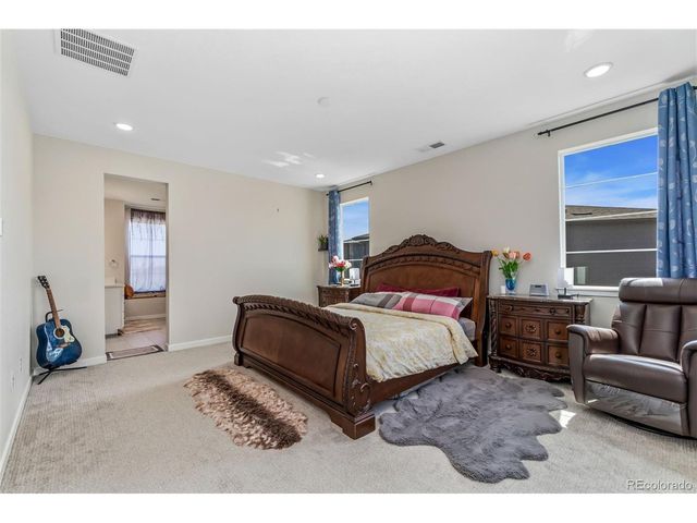 23933 E 39th Ave, Aurora, CO 80019