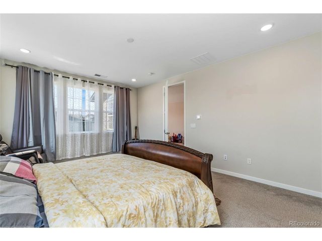 23933 E 39th Ave, Aurora, CO 80019