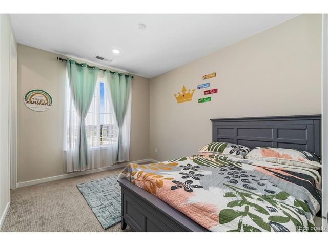 23933 E 39th Ave, Aurora, CO 80019