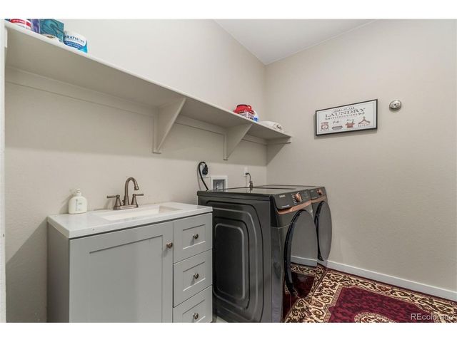 23933 E 39th Ave, Aurora, CO 80019