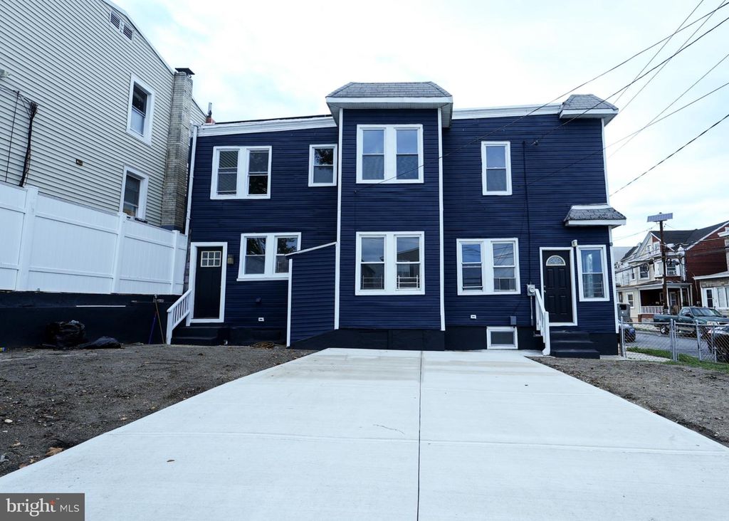 1107 N 28TH ST, Camden, NJ 08105