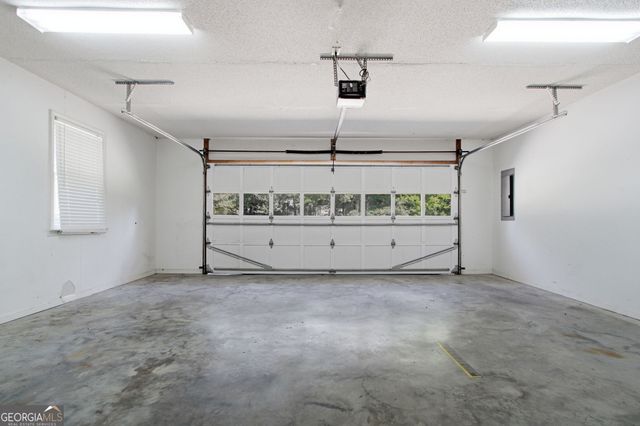 226 David Larsen Drive, Stockbridge, GA 30281