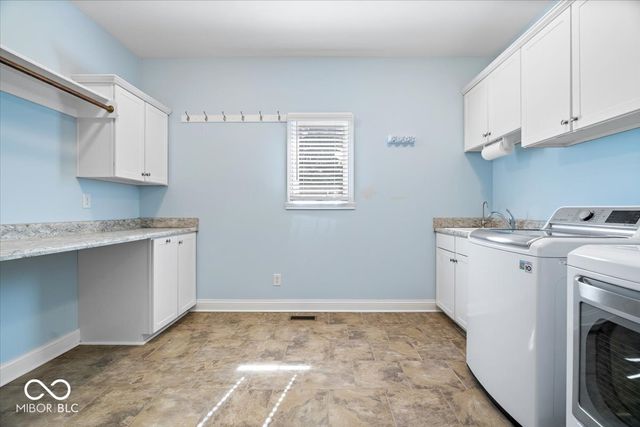 16540 Shore Oaks Court, Noblesville, IN 46060